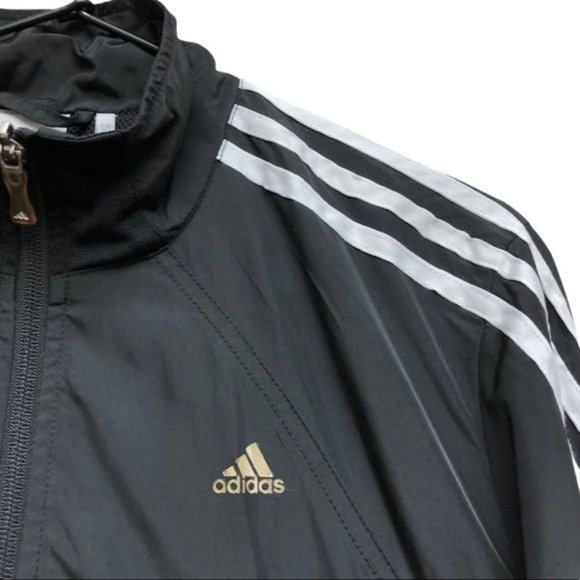 Adidas 3 Stripes Climaproof 365 Pointed Cuff Windbreaker Jacket | Medium - Picture 4 of 13